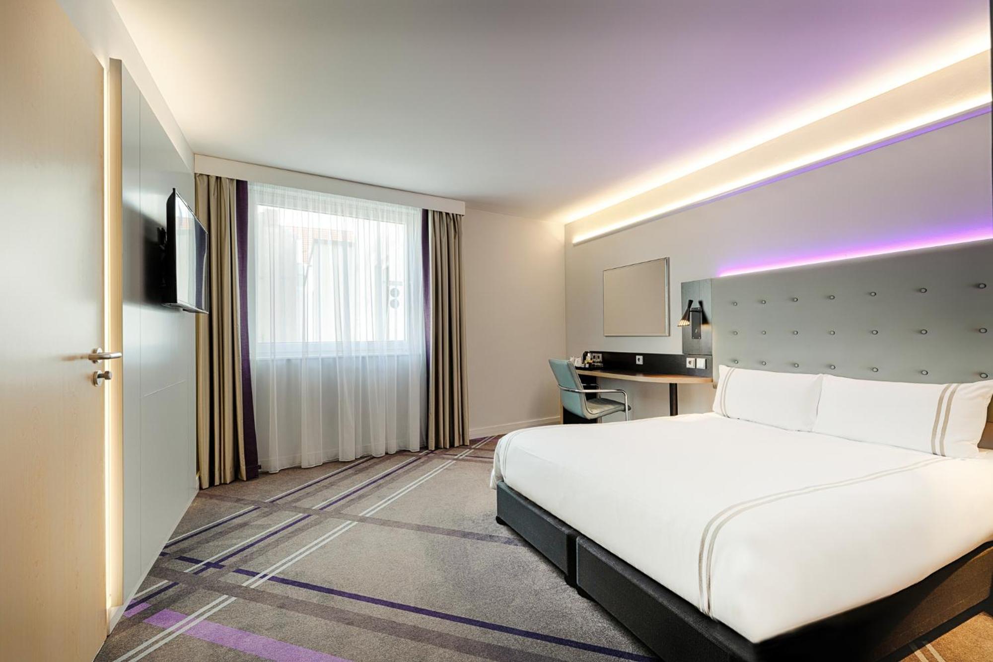 Premier Inn Berlin City Centre Екстериор снимка