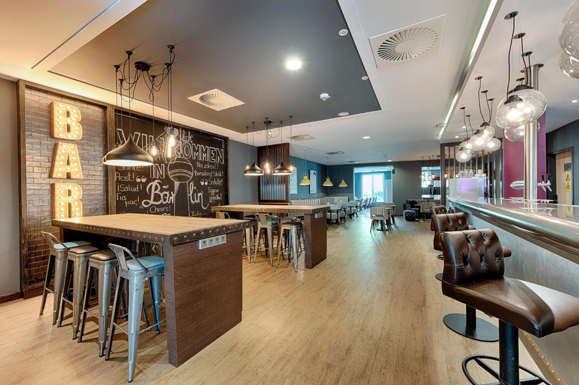 Premier Inn Berlin City Centre Екстериор снимка
